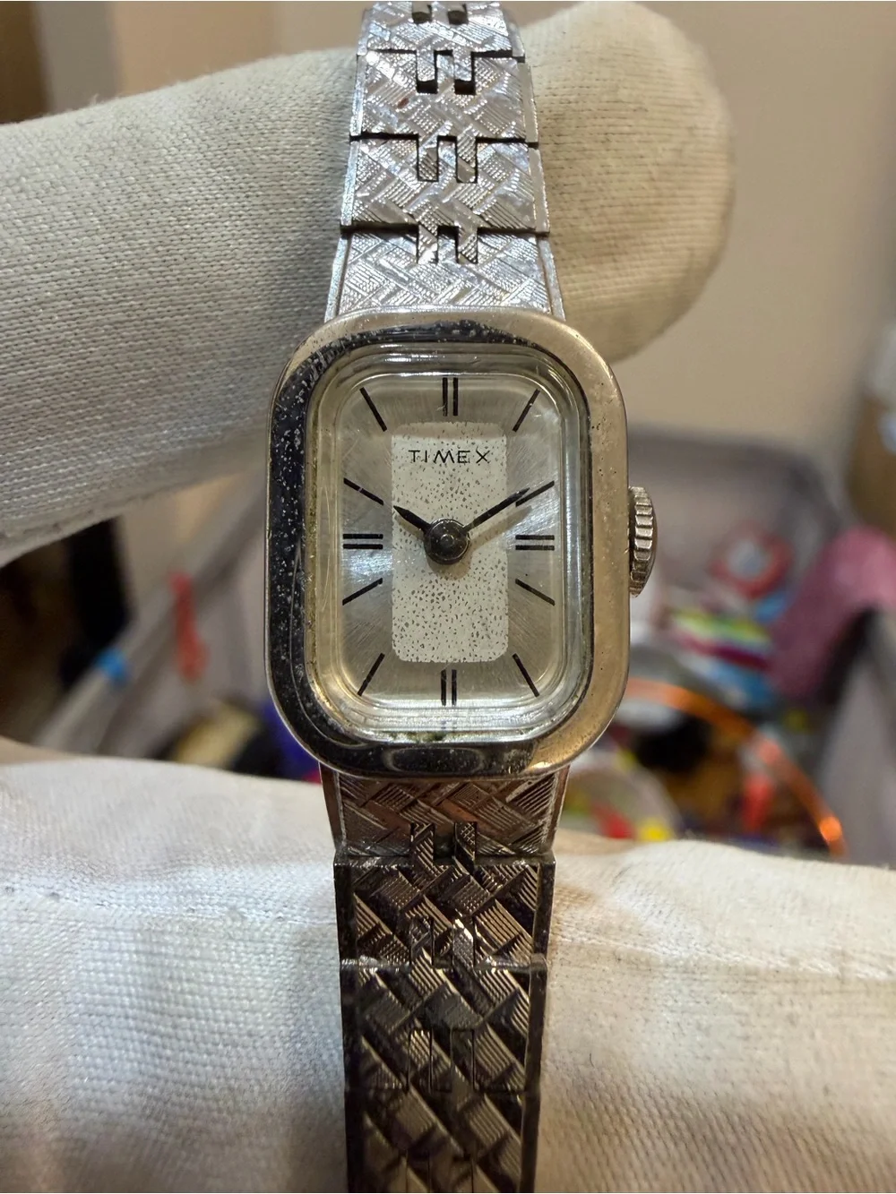 Vintage Timex Ladies Mechanical Watch Silver Tone Cushion Expandable Band Runs